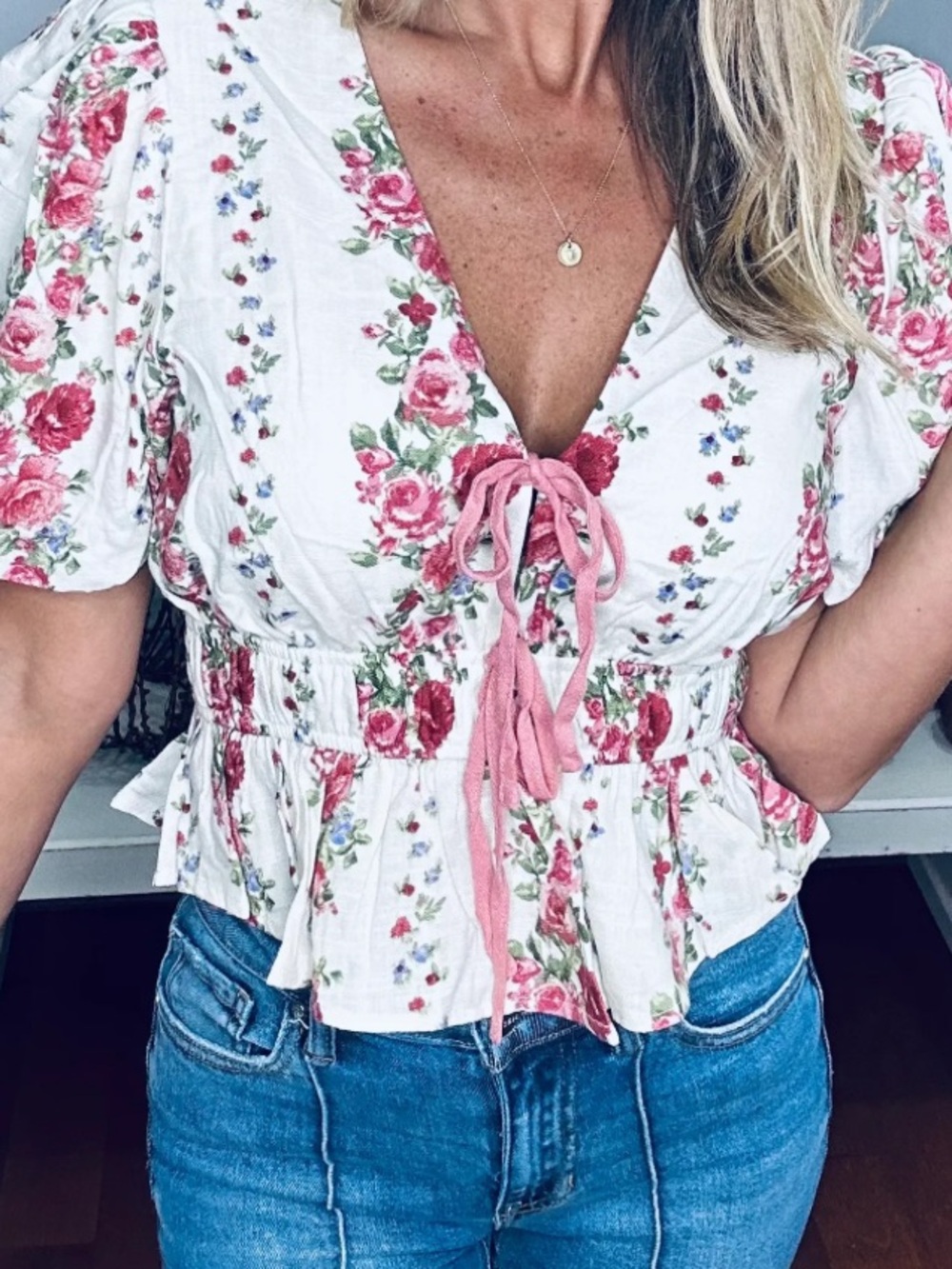 Day + Moon Floral Tie-Front Peplum Top Cream Pink Floral Puff Sleeve Medium